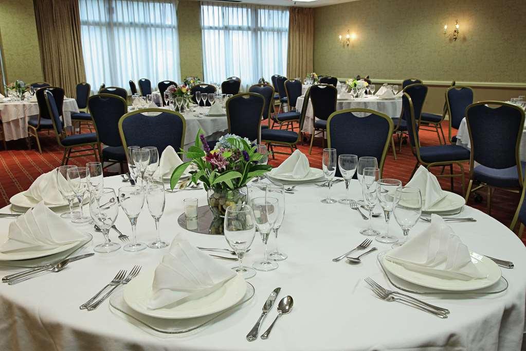 Embassy Suites By Hilton Philadelphia Valley Forge واين المرافق الصورة