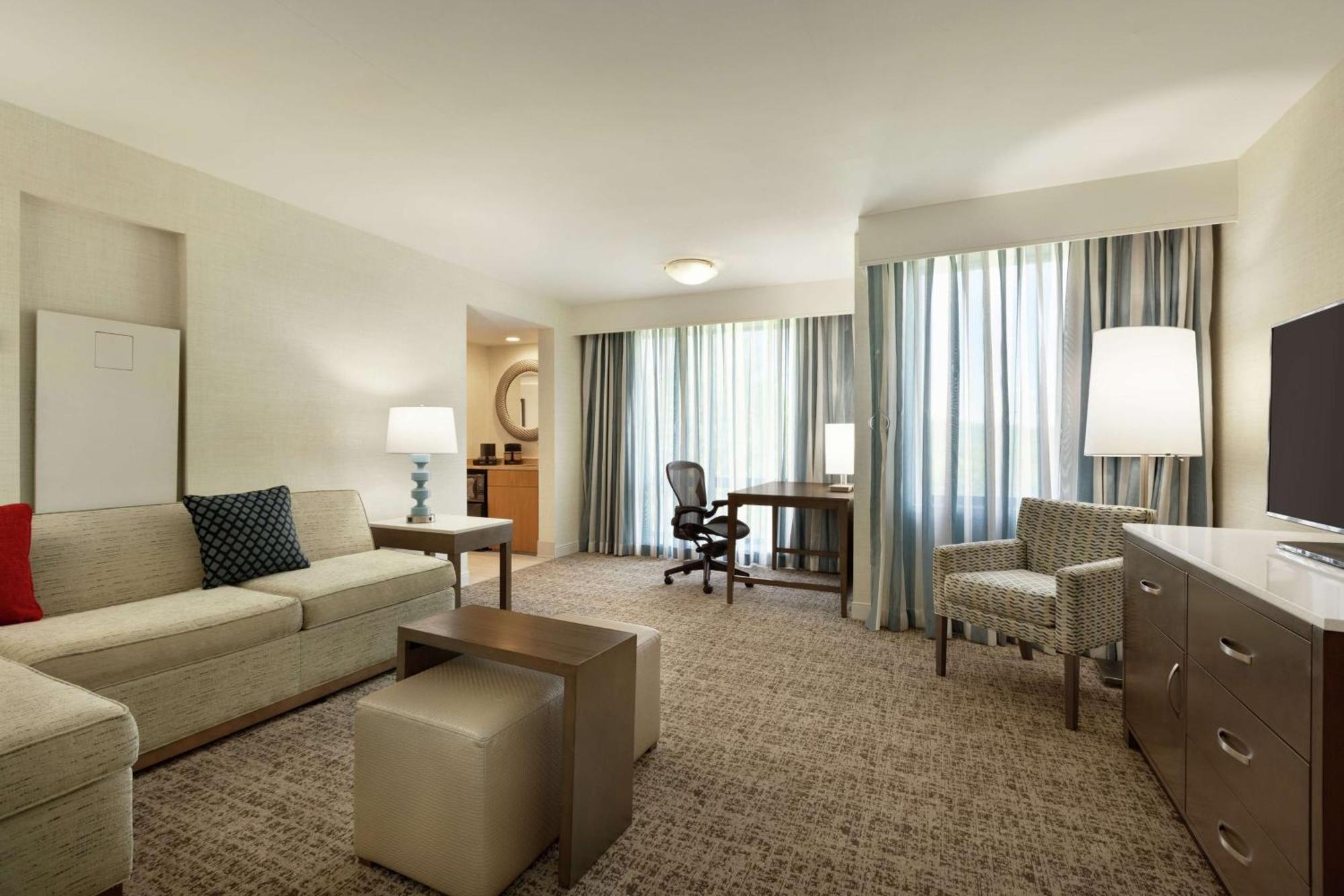 Embassy Suites By Hilton Philadelphia Valley Forge واين المظهر الخارجي الصورة