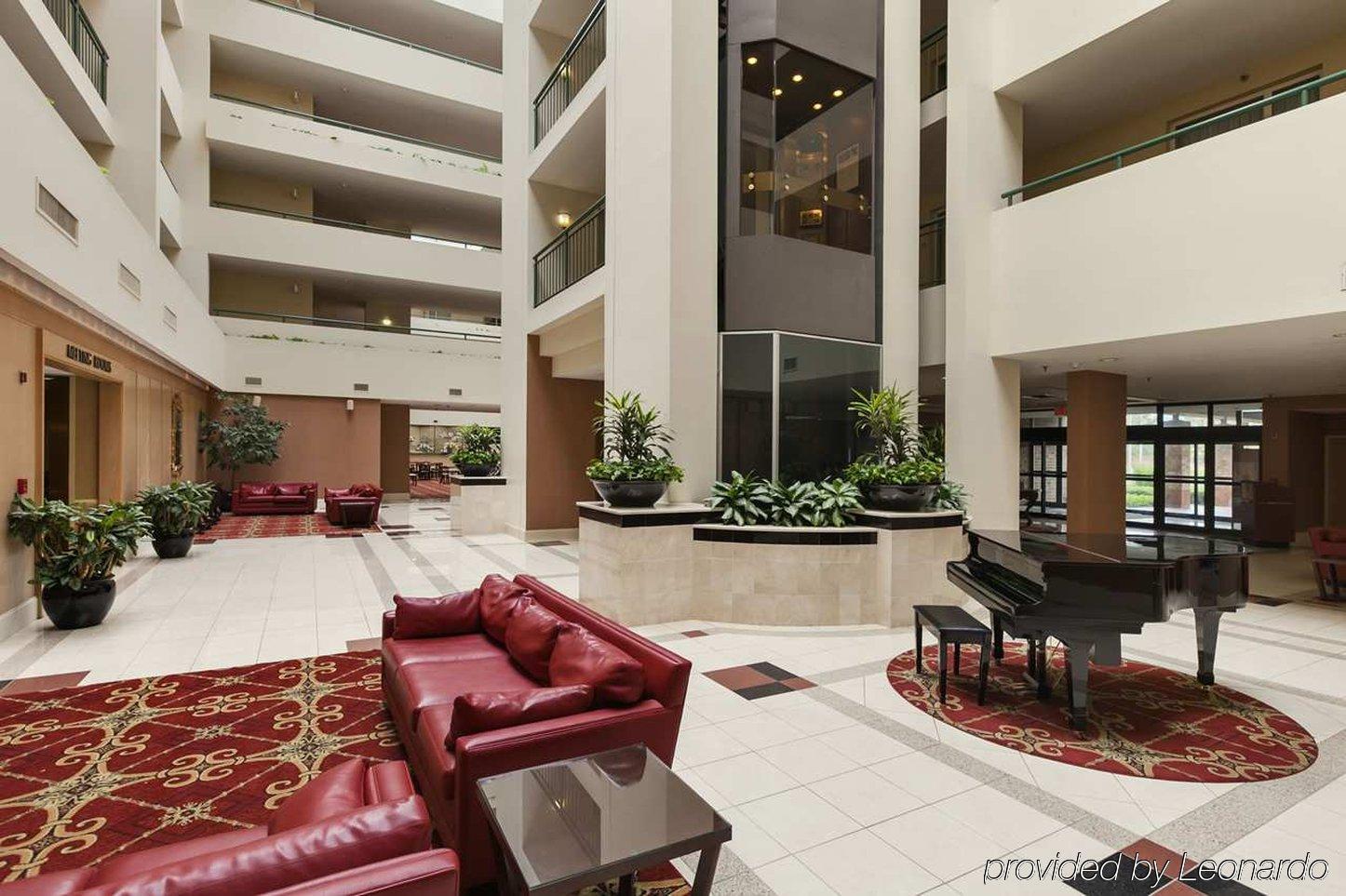 Embassy Suites By Hilton Philadelphia Valley Forge واين المظهر الداخلي الصورة